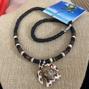 Turtle brown - black bead twist clasp necklace